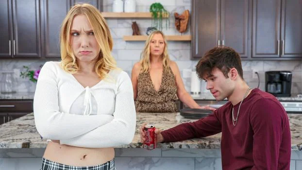 I Want Stepbros Big Dick To Make Me Cry – S31:E2