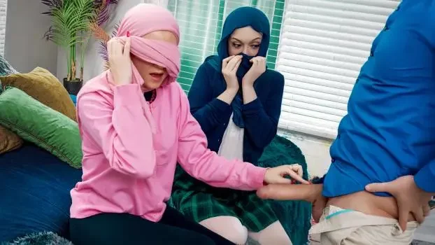 Two Hijabis Are Better Than One: Bffs Learn To Fuck Like American Women (Blowjobs)