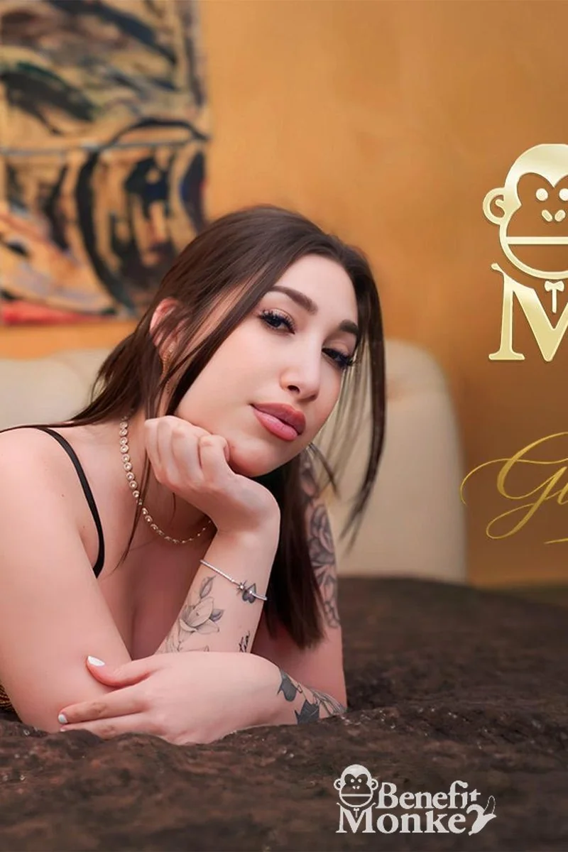 BenefitMonkey – Italian TV Star First Hardcore – Giulia Napolitano (Blowjob, 26:55)