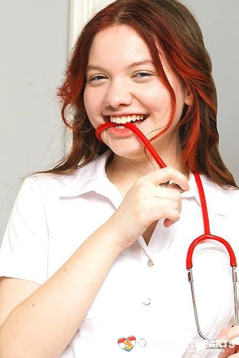ClubSweethearts – Sexual Healing With Nurse Vivi Ginger (Blowjob, 35:42)