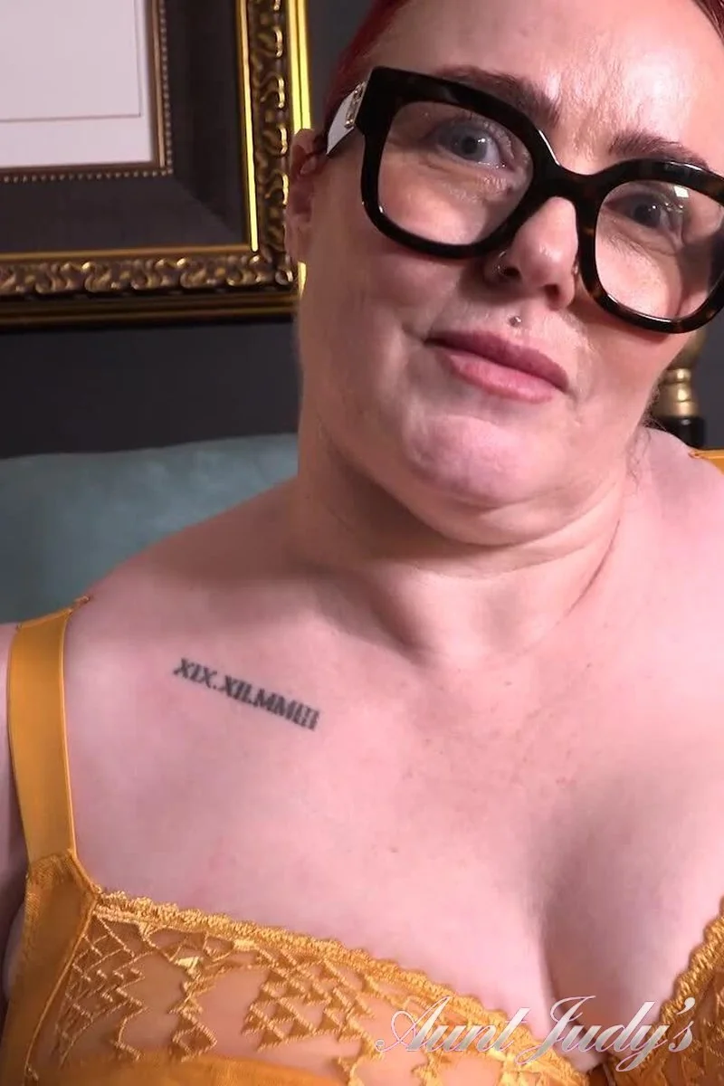 AuntJudys – POV : Your Stepmom Jenna Jay Caught You Spying On Her (Big Ass)