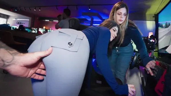 Getting Racy At The Arcade (Blowjobs)