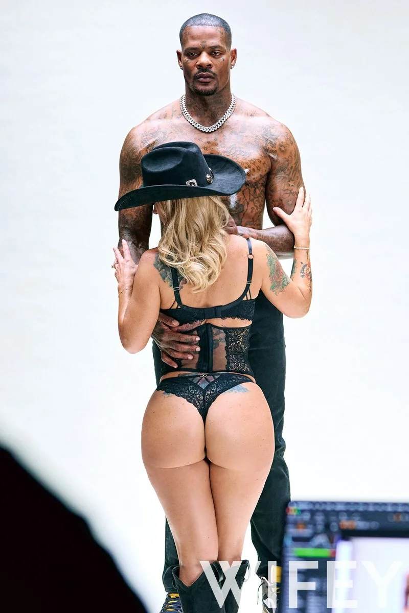 WIFEY – Swamp Barbee And Bruce: Gorgeous Cowgirl Reveals Her Face For The First Time