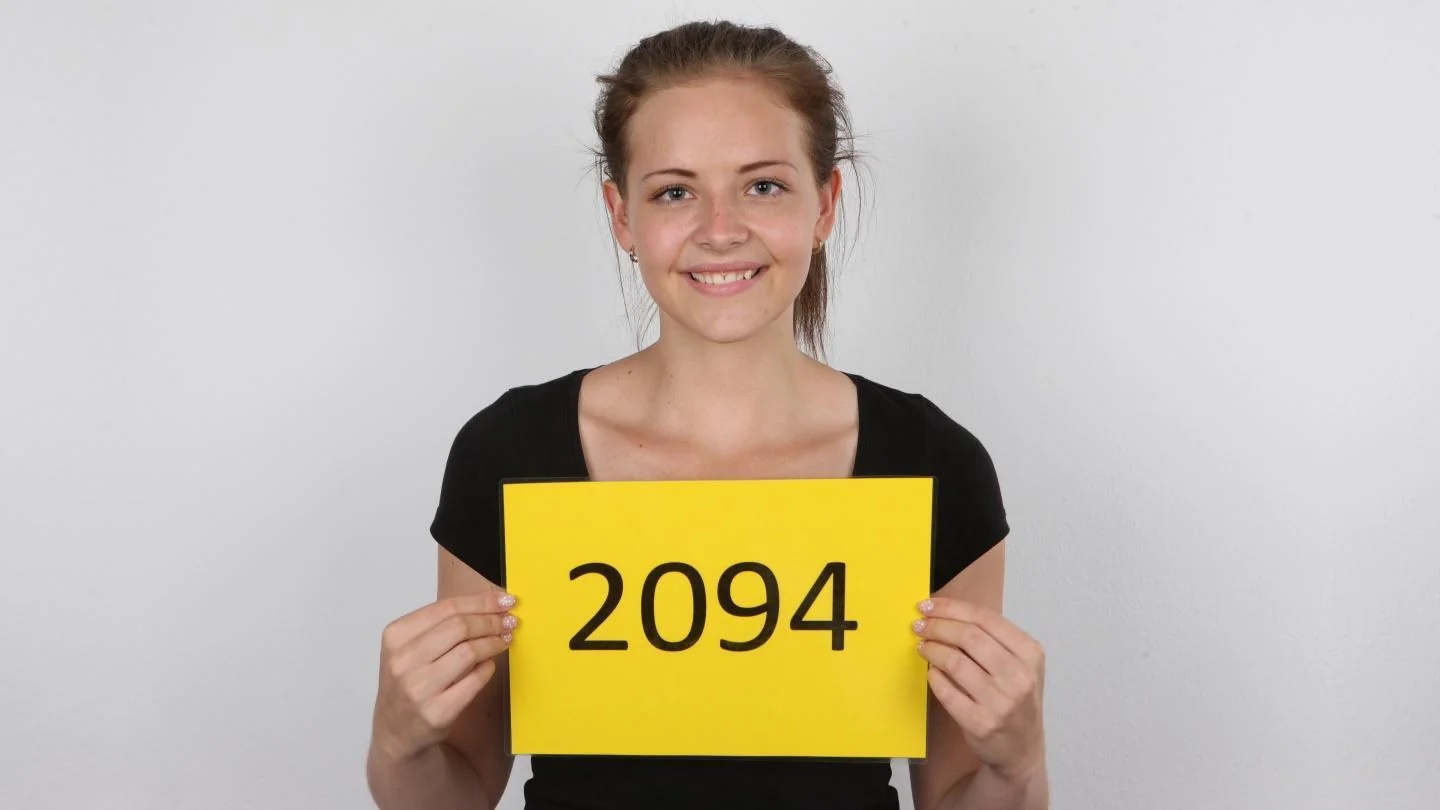 Czech Casting 1722: Magdalena (18)