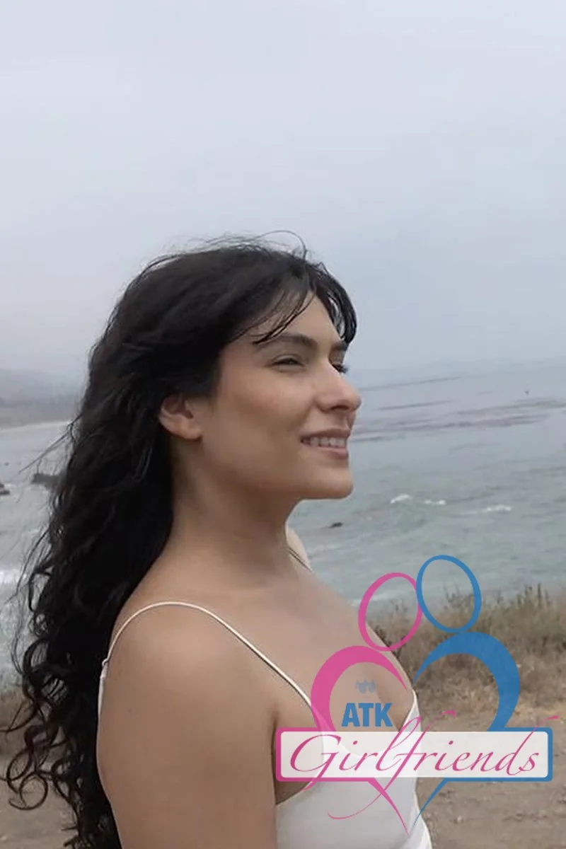 ATKGirlfriends – Lalie Fox Leo Carrillo Partie 1