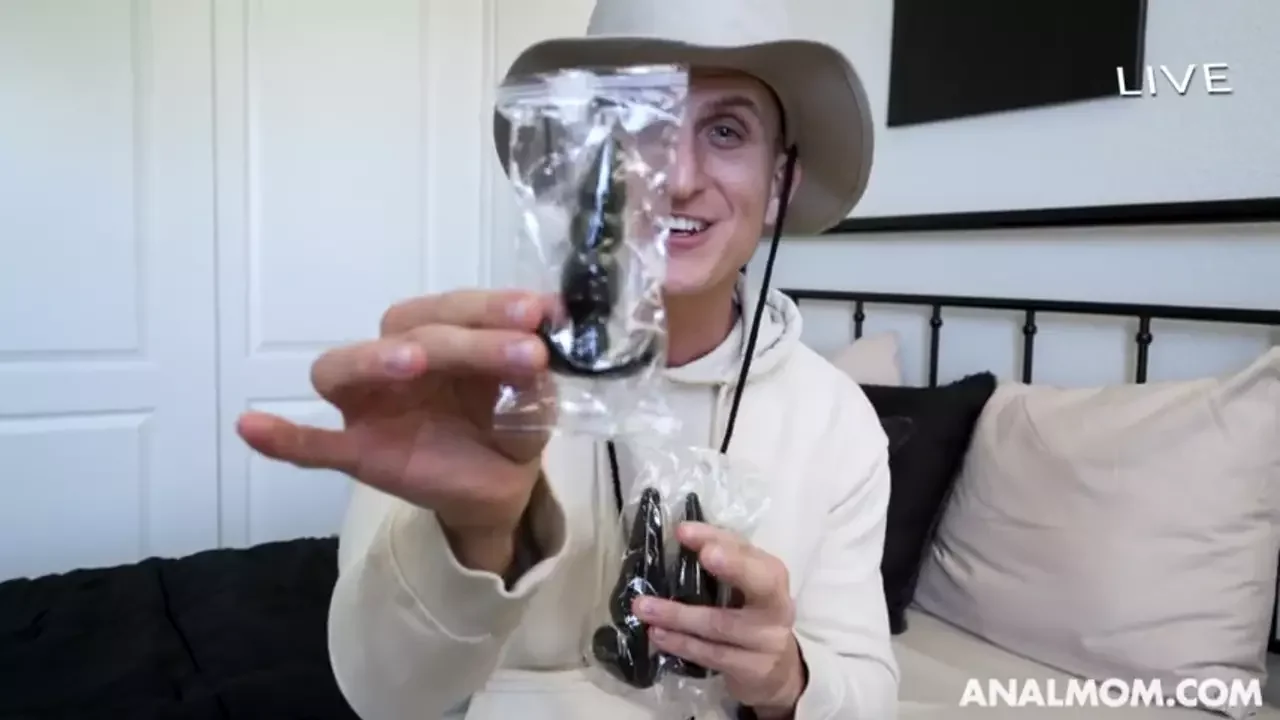 Anal Birthday Surprise