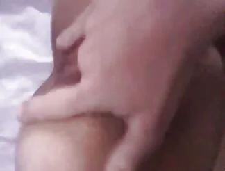 young amateur play wet pussy