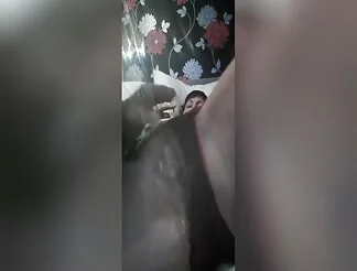 My husband eating pussy