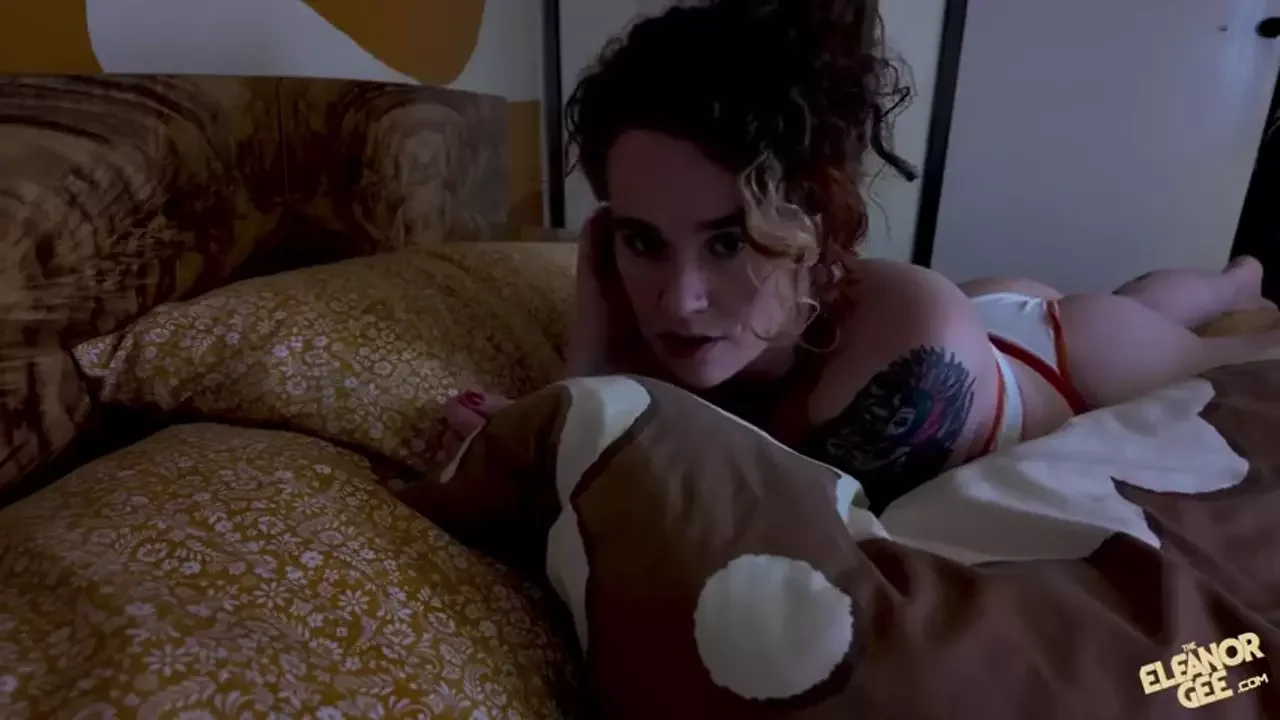 Theeleanorgee – Step-Brother Wants To Try