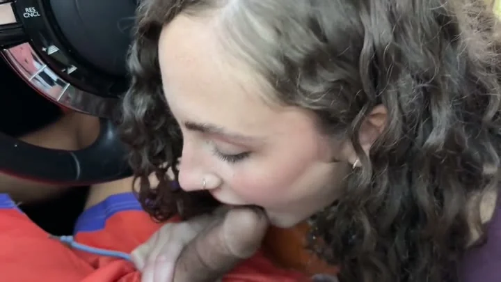Nomi Carter, Starbucks Barista & Bogaty Ojczym Seks