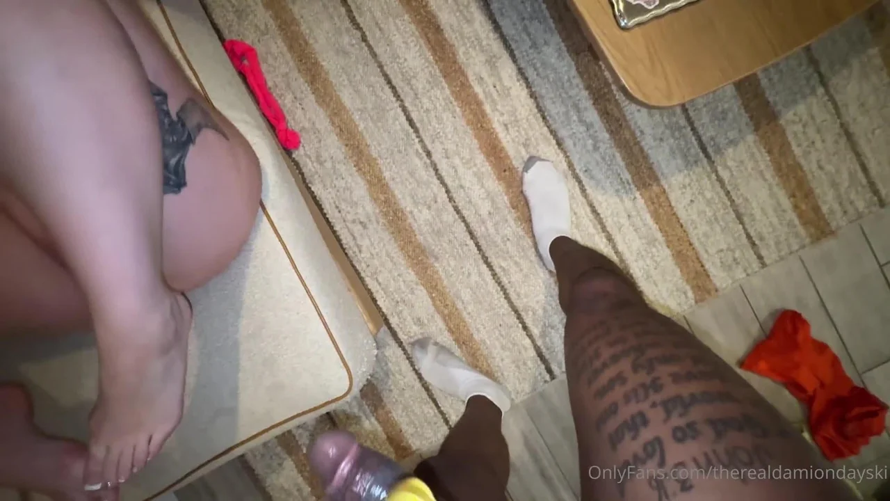 OnlyFans – Trixi Brooks Lillianette And Damion Dayski Late Night Fuck In Fort Lauderdale (25 06 20)