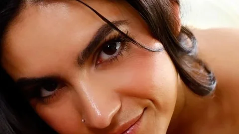 IntimatePOV – Dream GF: Isa Bella