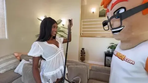 Poppy Cox And Porn Dude Make Movies For The Internet (Blowjobs)