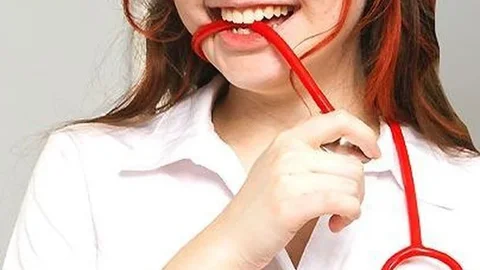 ClubSweethearts – Guarigione Sessuale Con L'Infermiera Vivi Ginger (Pompino)