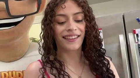 PornDudeCasting – Stella Nash Has Porn Dude As An Appetizer (Casting)