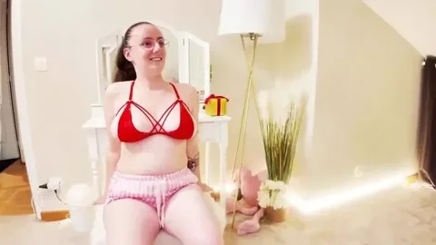 Lexi Angel, una Giocatrice Affamata di Brividi! (Tette Grandi)