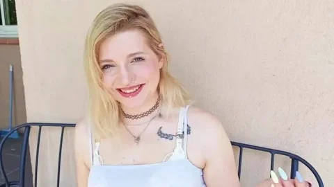 Matylde, 23, Never Complicates Her Life (Anal)