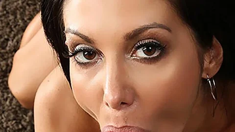 SeducedByACougar – Sexy Ava Addams Seduces Real Estate Agent With Her Wet Pussy (Big Ass)