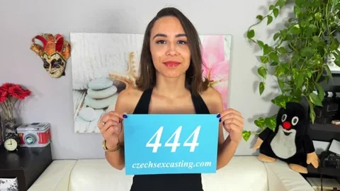 Priscila Belini 4-On-1 DAP