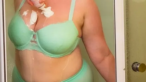 GirlsOutWest – Lizzy – Sticky