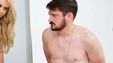 CuckoldSessions – Descubierta Por El Forzudo del Gimnasio
