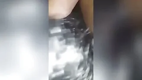 مصّ قضيبي من سيسيبيوو بيضاء في الجزء 1