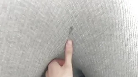 Bouncing bubble butt from a gorgeous teen