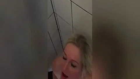 Pee for 2