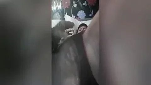 My husband eating pussy