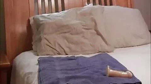 Dando pra xoxota dela o que ela estava com falta