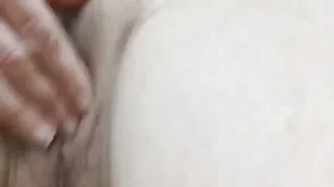 Amateur masturbation