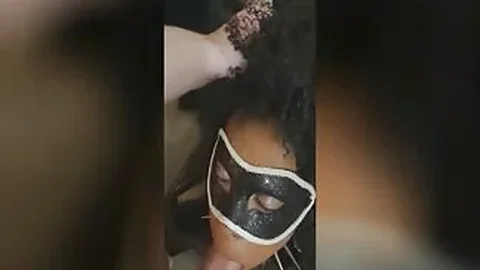 SEXY EYE CONTACT CUMSHOT