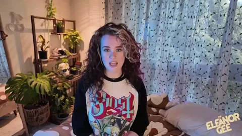 Teaching Your Step-Sister To Squirt