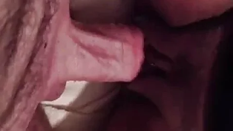 CLOSE UP PIERCED EBONY SQUIRT
