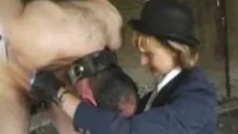 Pony Race – Pony Boy Face Slapping Fun!