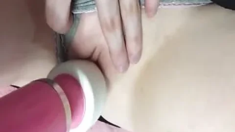 Chick gets her tight pussy rubbed