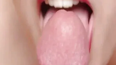 I would love those red lips on my big cock