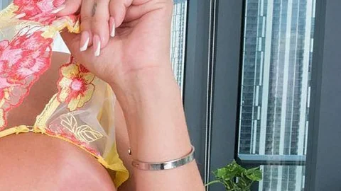 PornMegaLoad – Zoey Foxx: Badgirlfoxx