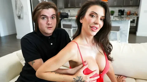 Elizabeth Skylar Season 9 Episode 7
