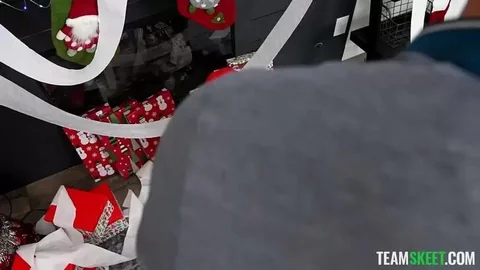 Tiny Naughty Elf (Blowjob, 37:17)