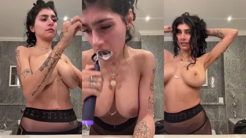Busty and Petite Mia Khalifa (Amateurs)