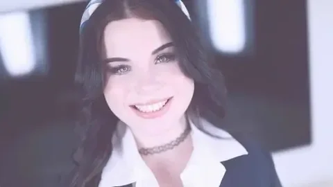 Fresh-Faced Lola Valentine Scores Some Extra Credit