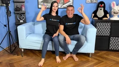 Amateur-Brünette will uns etwas wirklich Sexy zeigen