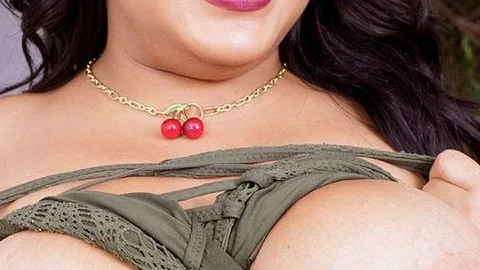 PornMegaLoad – Teen Tits Alicia
