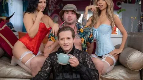 Ava Amira And Scarlet Alexis Go Wildddd On My Cock! (Threesome)