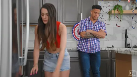 She’s What I’ve Been Looking For – S50:E8 (Big Tits)