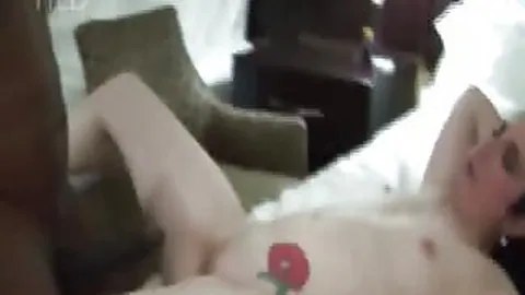 A white girl loves to get cum on her face