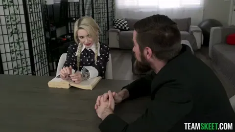 Sex Ed for the Tiny Goth Gal