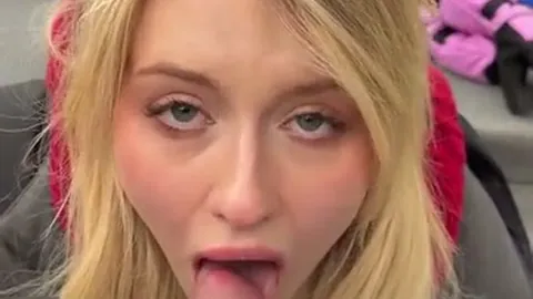 Avn Hookup With Lena Polanski (Amateurs)